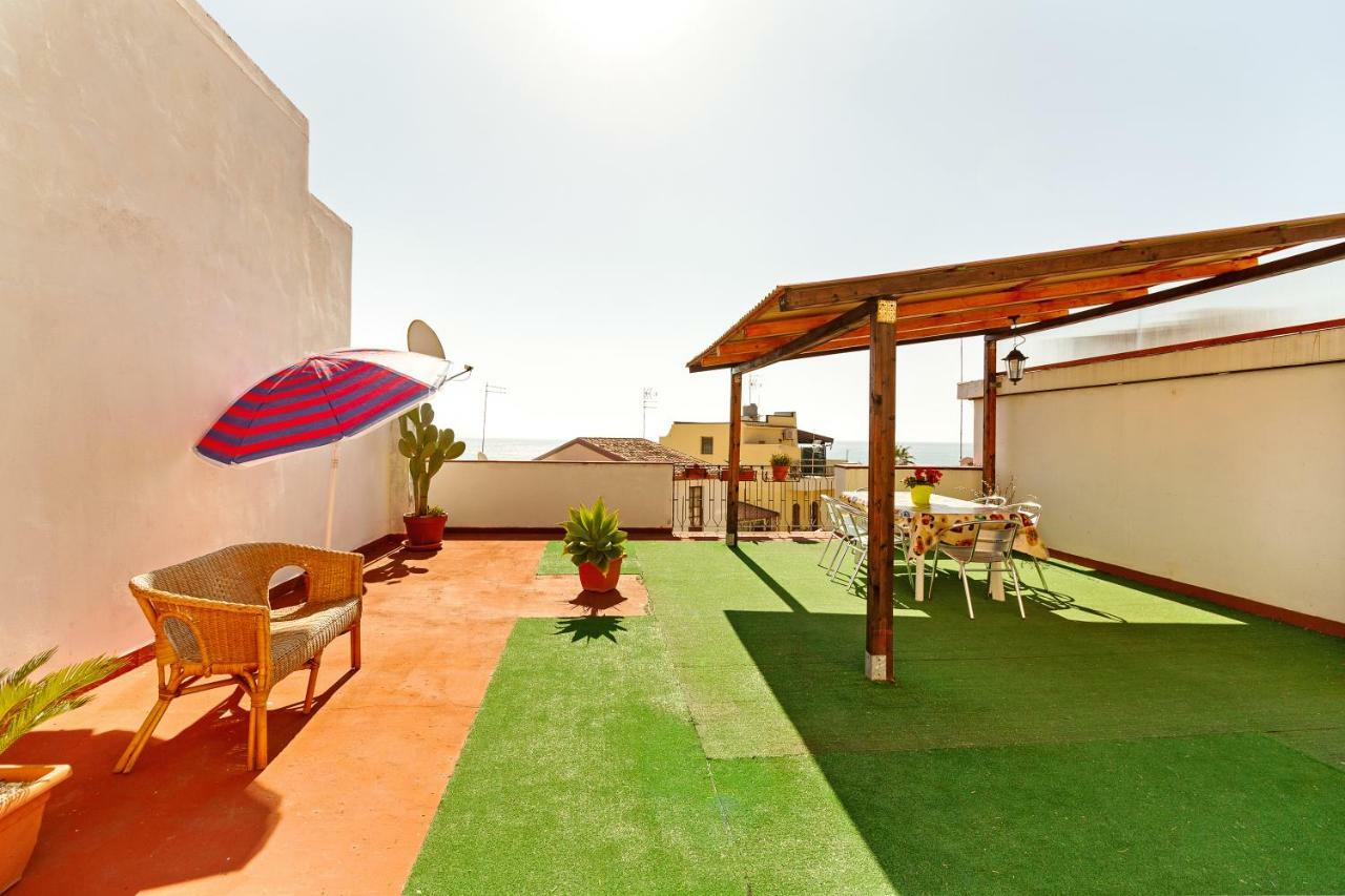 Seaview Terrace Sunny Apartment Джардіні-Наксос Екстер'єр фото
